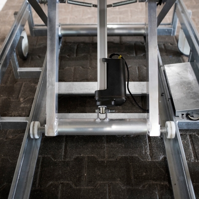 LP11 Mobile Platform Lift