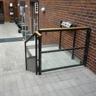 LP50 Platform Lift
