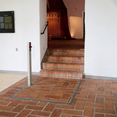 LP50H Platform Lift