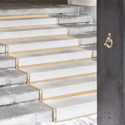 SLP Model E Platform Lift