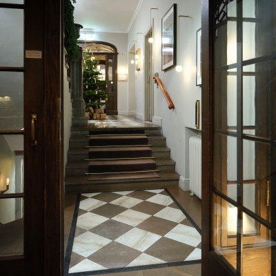 SLP Model H Platform Lift