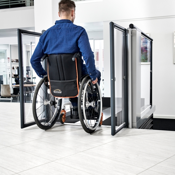 LP7 and LP7+ Platform Lift